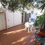 Alojamento de Acomodação e Pequeno-almoço Rosa 4*