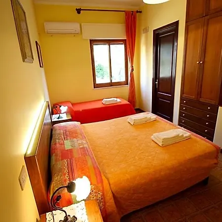 Rosa Bed & Breakfast 4*