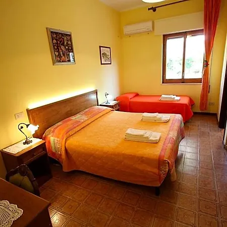 Rosa Bed & Breakfast Cefalu