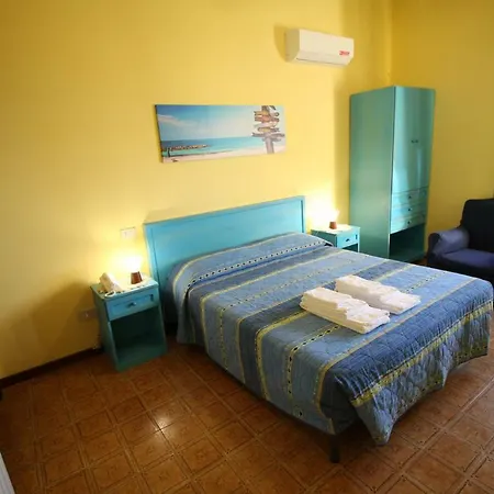 Rosa 4* Cefalù